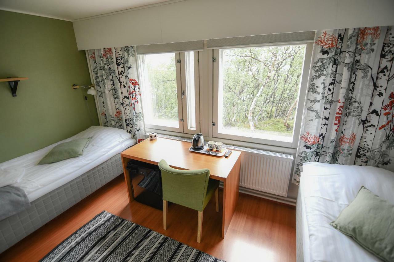 Kilpisjaerven Retkeilykeskus Rooms 킬피스야르비 외부 사진